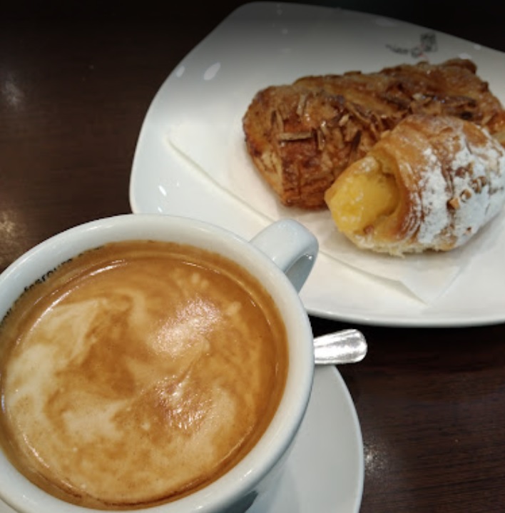 Cafetería Plis Plas Migdia Girona Hostaleria